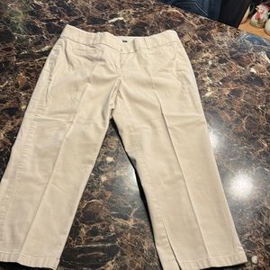Ann Taylor curvy petite 3/4th length pants